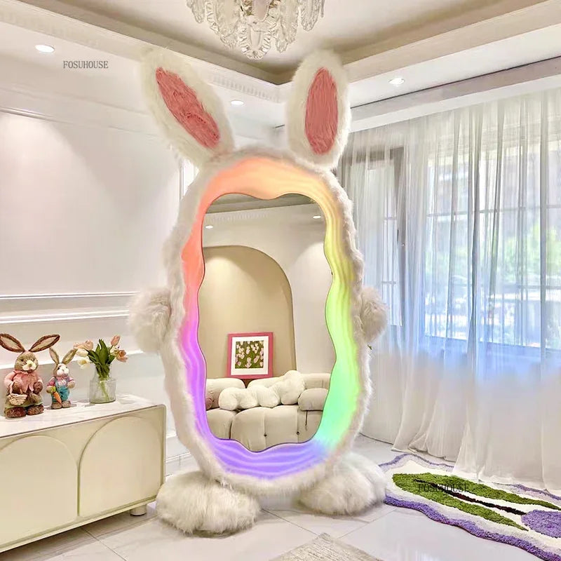 Miroir Géant en LED en Forme de Lapin | 93" x 53" (237 x 134 cm) | Verre Ultra HD 🐰✨