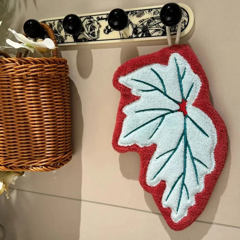 Leaf-Shaped Hand Towel – Hanging Kitchen Handkerchief