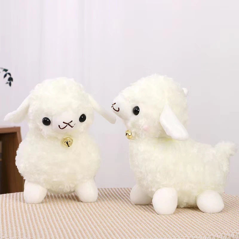 Bauernhof-Lamm-Stofftier mit Glocke, 9" | 23 cm