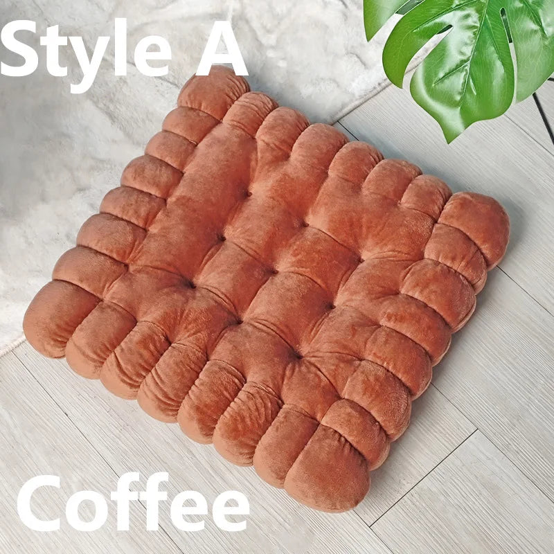 Cojín de Asiento Biscuit de Peluche - 8 Estilos, 18-22" | 45-55 centímetros