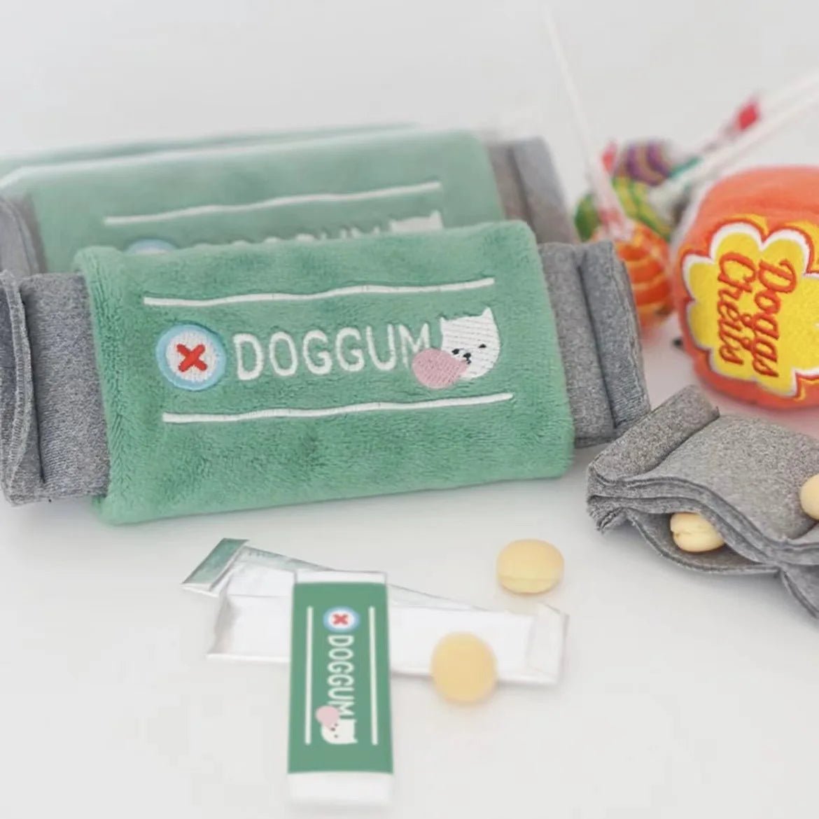 Plushie Chewing Gum Dog Sniffing Toy plush toy – – – Image 3 | Plushie Produce