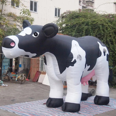 Mucca Gonfiabile Realistica in Piedi – Decorazione Animale a Grandezza Naturale Personalizzabile