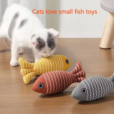 Jouet en peluche poisson chat avec herbe à chat, trois couleurs, 7" | 19 cm