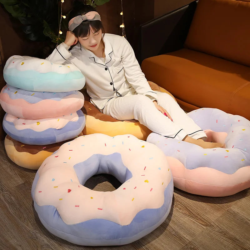 Plushie Donut Seat Cushion, 4 Colors, 1.5-2.3' | 45-70 cm plush toy – – – Image 5 | Plushie Produce