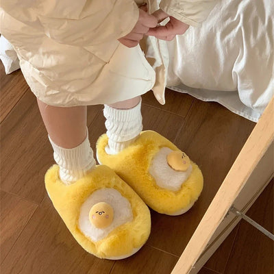 Plushie Egg Yolk Slippers, US Men 4-8.5/ Women 5.5-10 plush toy – – – Image 3 | Plushie Produce
