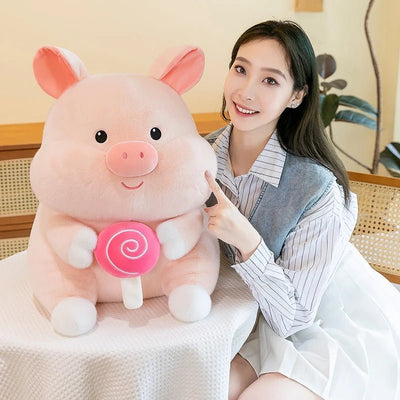 Plushie Lollipop-Holding Pig Plushie, 8-20" | 21-50 cm plush toy – – – Image 1 | Plushie Produce